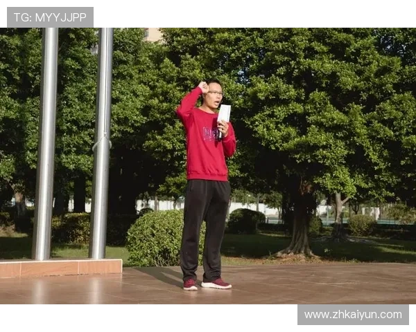 开云体育网球服在不同比赛环境中的穿着建议,确保运动时的最佳状态与体验 开云体育网球服在不同比赛环境中的穿着建议,确保运动时的最佳状态与体验